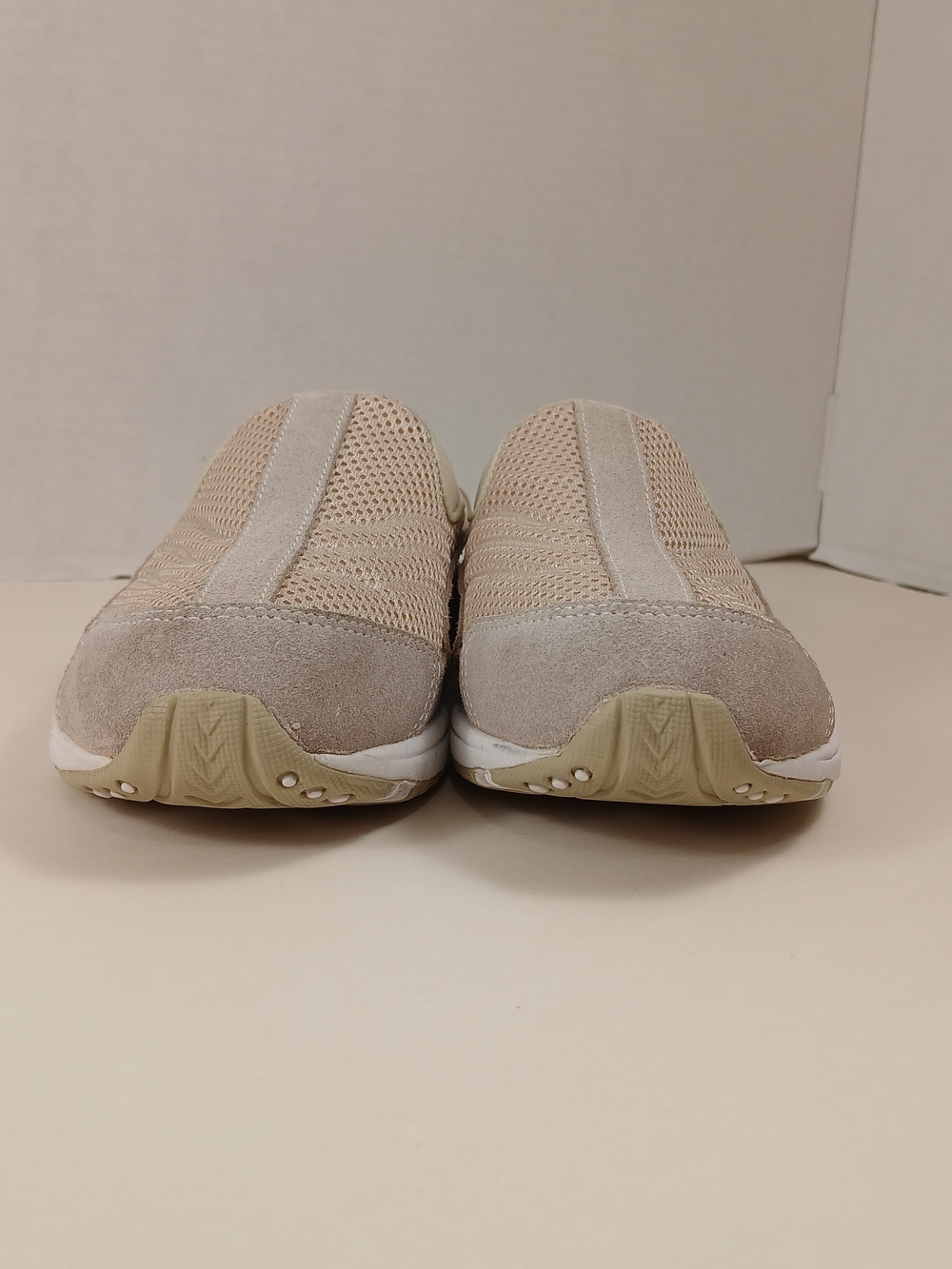 Easy Spirit Women's 8W Beige Slip-On Mules Walking Comfort Shoes - Picture 3 of 7